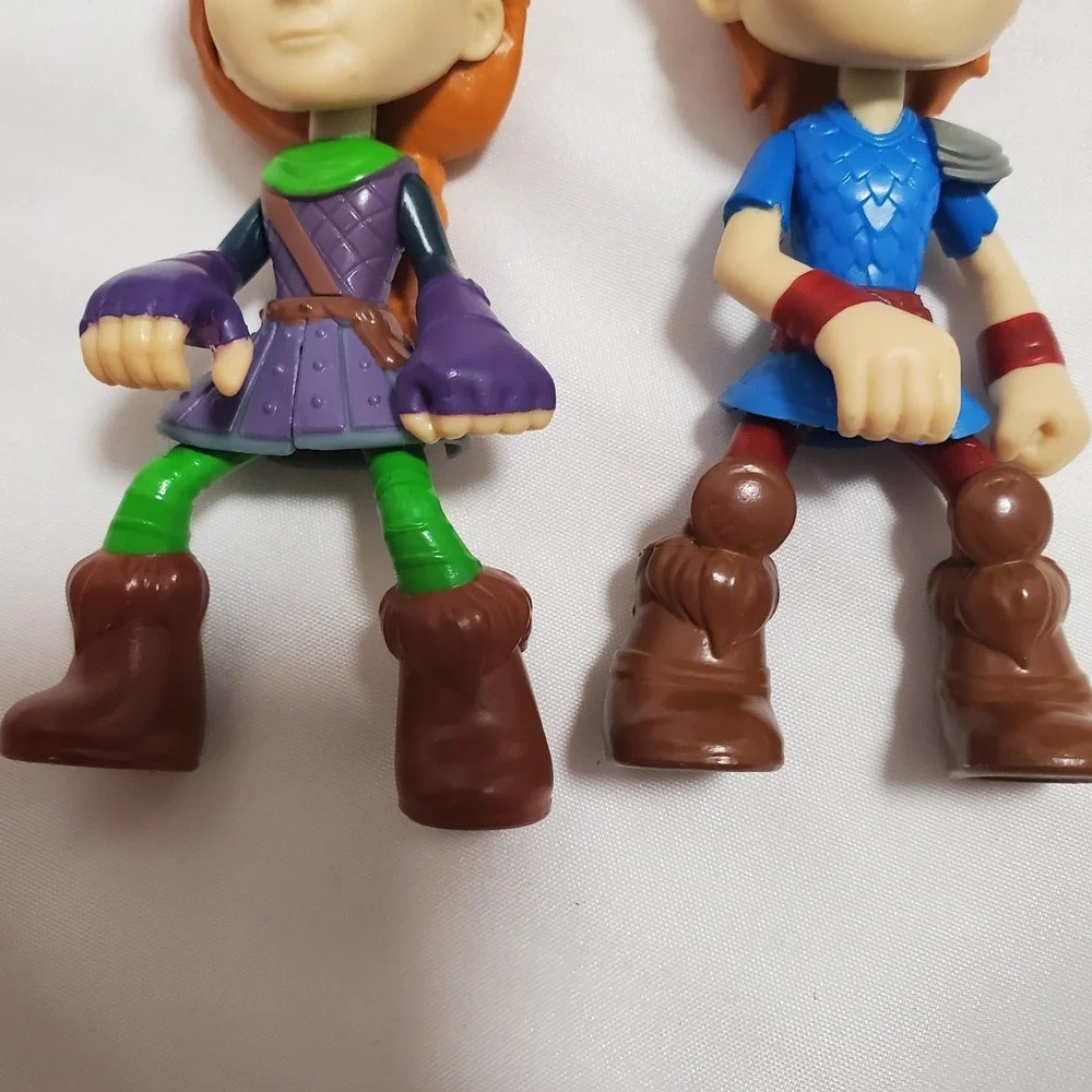 2020 Spin Master DreamWorks Dragons: Rescue Riders Leyla And Dak Action Figure
